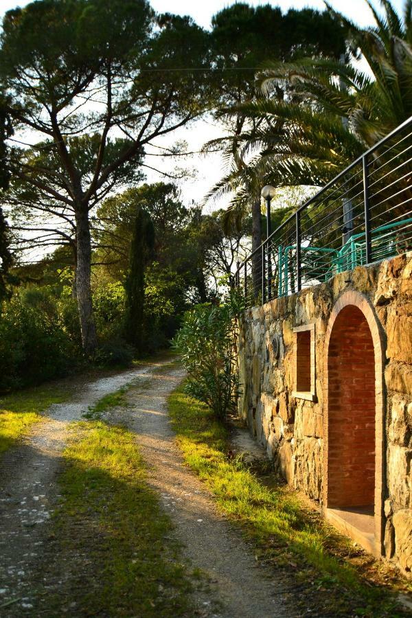 Agriturismo Poggio Al Pino Montelupo Fiorentino Kültér fotó